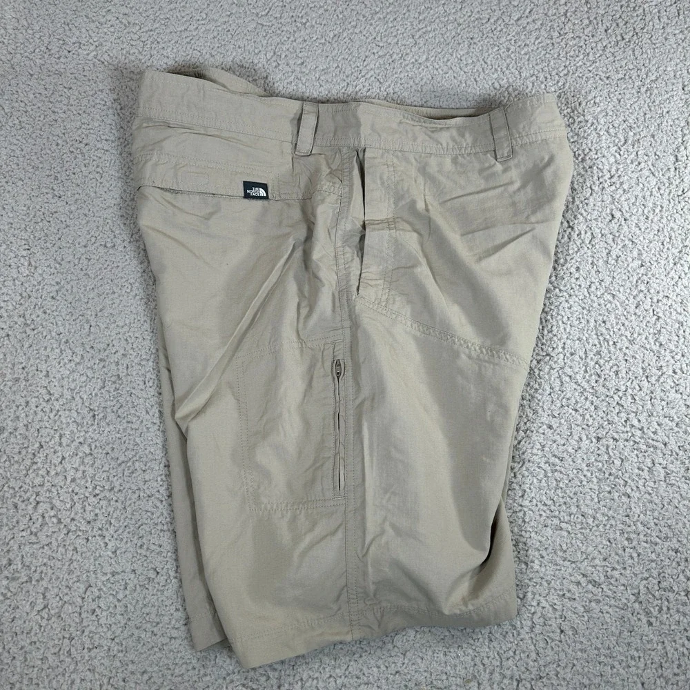 The North Face‎ Mens Khaki Nylon Hiking Cargo Shorts Size 38 Zip Pockets